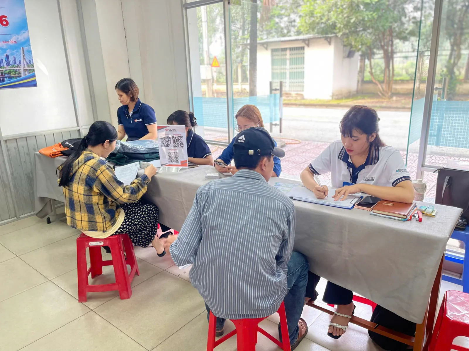 Giám sát trực tiếp tại xưởng
